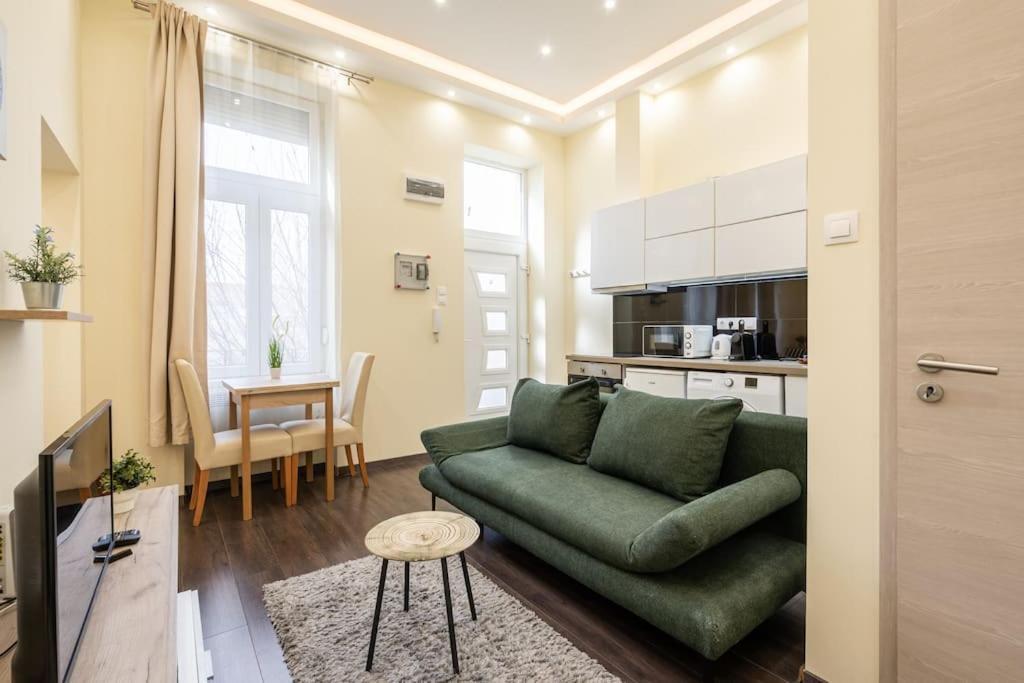 Peppy Home Of Harmony Budapeste Exterior foto