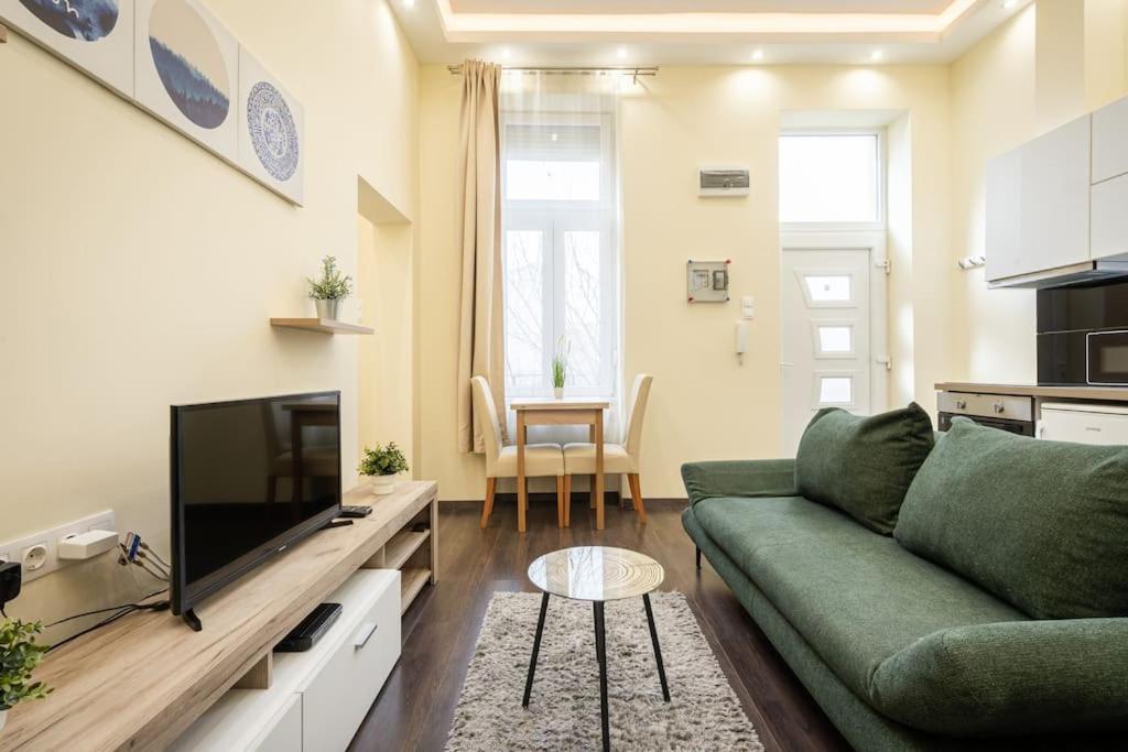 Peppy Home Of Harmony Budapeste Exterior foto